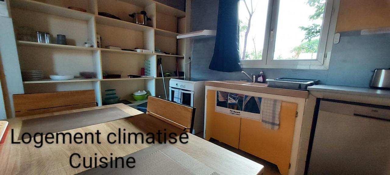 Le Barcares Logement Climatise Pour 6 Personnes, Draps Et Serviettes Non Fournis Air-Conditioned Accommodation For 6 People, Sheets And Towels Not Provided Alojamiento Con Aire Acondicionado Para 6 Personas, Sabanas Y Toallas No Incluidas Esterno foto