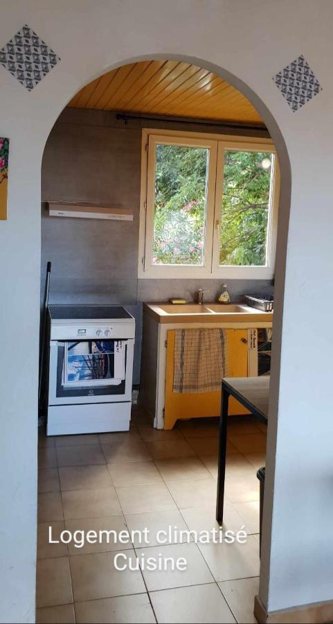 Le Barcares Logement Climatise Pour 6 Personnes, Draps Et Serviettes Non Fournis Air-Conditioned Accommodation For 6 People, Sheets And Towels Not Provided Alojamiento Con Aire Acondicionado Para 6 Personas, Sabanas Y Toallas No Incluidas Esterno foto