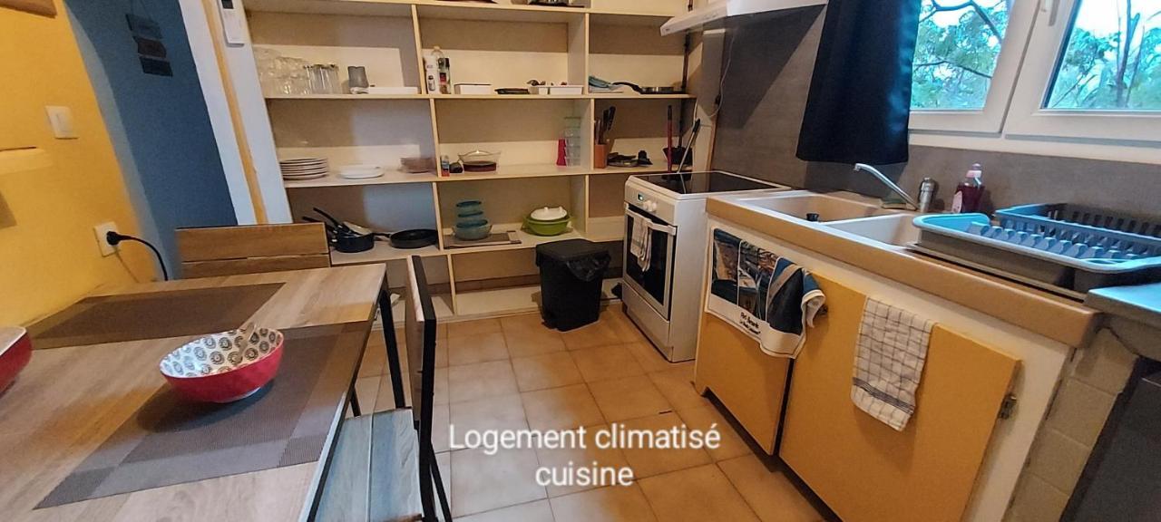Le Barcares Logement Climatise Pour 6 Personnes, Draps Et Serviettes Non Fournis Air-Conditioned Accommodation For 6 People, Sheets And Towels Not Provided Alojamiento Con Aire Acondicionado Para 6 Personas, Sabanas Y Toallas No Incluidas Esterno foto