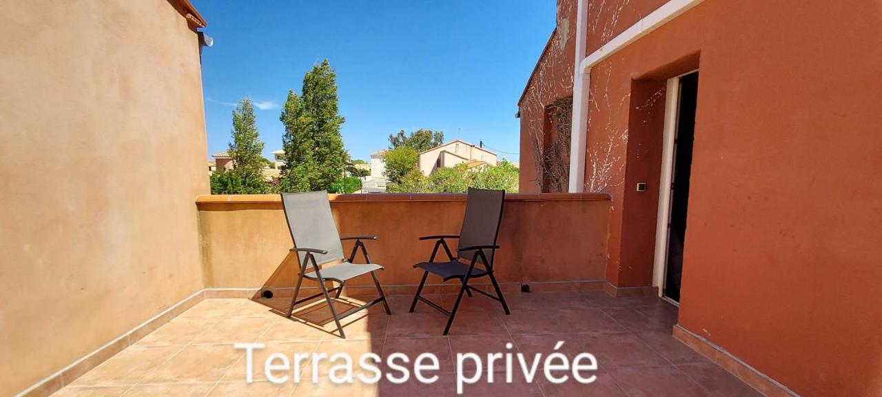 Le Barcares Logement Climatise Pour 6 Personnes, Draps Et Serviettes Non Fournis Air-Conditioned Accommodation For 6 People, Sheets And Towels Not Provided Alojamiento Con Aire Acondicionado Para 6 Personas, Sabanas Y Toallas No Incluidas Esterno foto