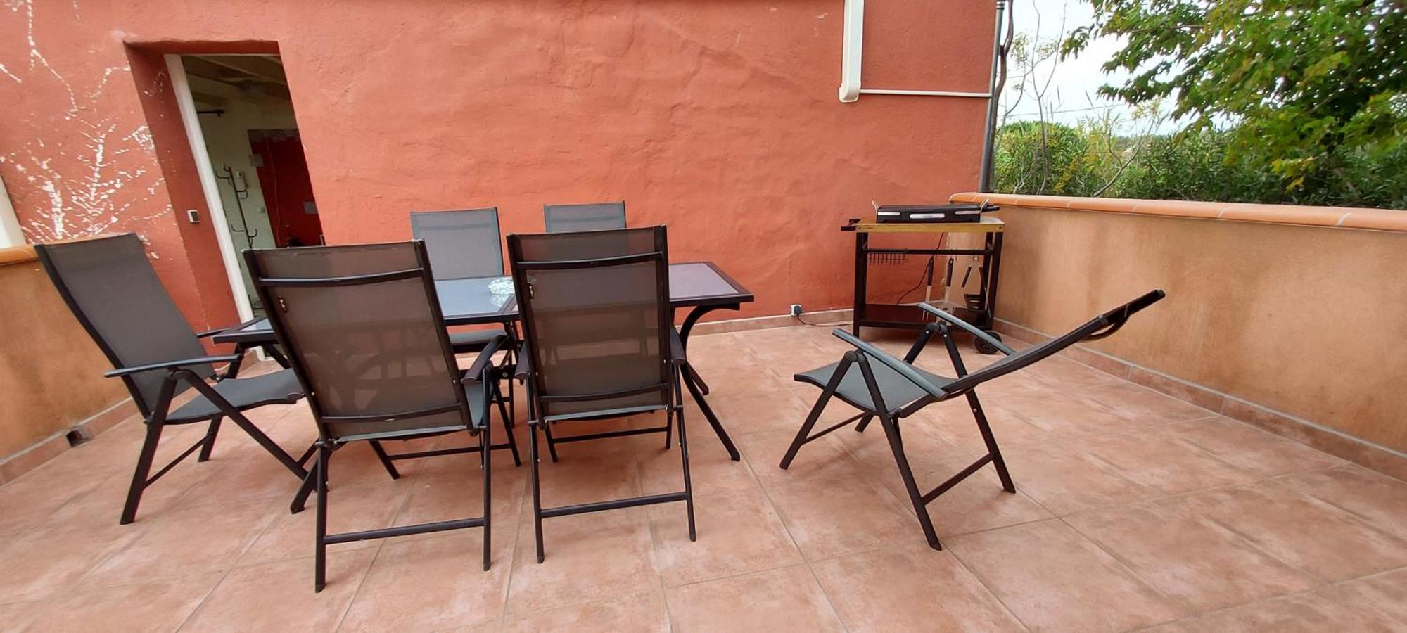 Le Barcares Logement Climatise Pour 6 Personnes, Draps Et Serviettes Non Fournis Air-Conditioned Accommodation For 6 People, Sheets And Towels Not Provided Alojamiento Con Aire Acondicionado Para 6 Personas, Sabanas Y Toallas No Incluidas Esterno foto