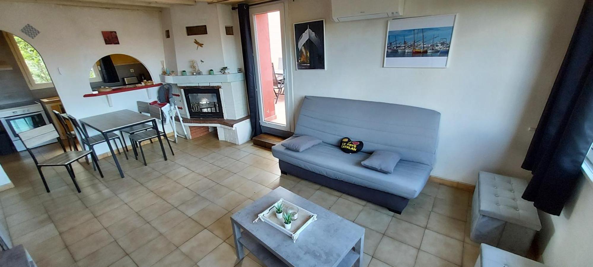 Le Barcares Logement Climatise Pour 6 Personnes, Draps Et Serviettes Non Fournis Air-Conditioned Accommodation For 6 People, Sheets And Towels Not Provided Alojamiento Con Aire Acondicionado Para 6 Personas, Sabanas Y Toallas No Incluidas Esterno foto