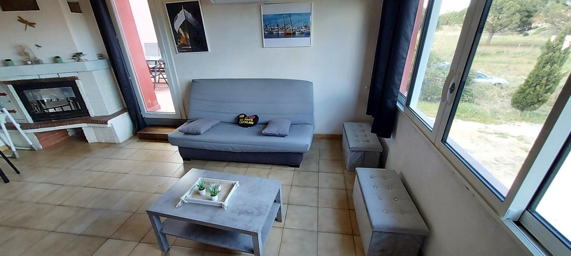 Le Barcares Logement Climatise Pour 6 Personnes, Draps Et Serviettes Non Fournis Air-Conditioned Accommodation For 6 People, Sheets And Towels Not Provided Alojamiento Con Aire Acondicionado Para 6 Personas, Sabanas Y Toallas No Incluidas Esterno foto